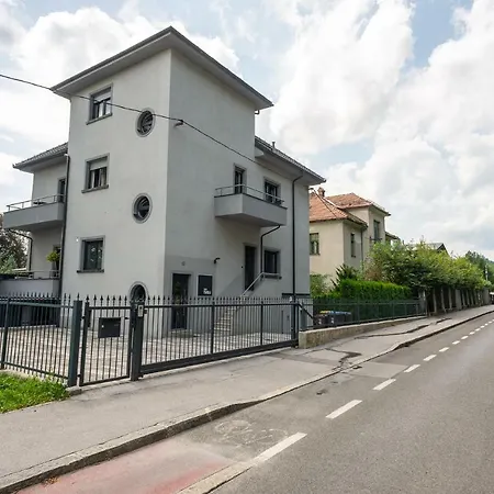 Apartman Tivoli